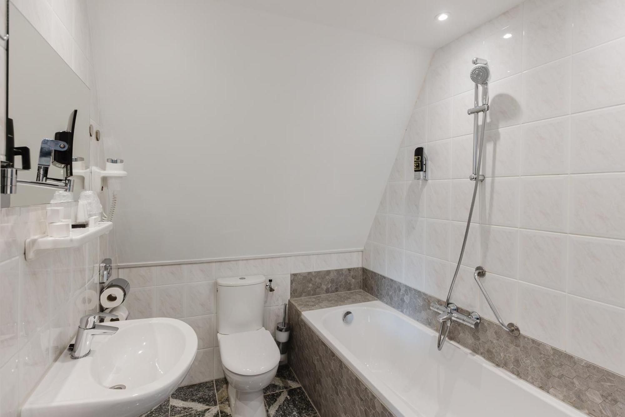 Atlas Hotel Valkenburg aan de Geul Екстер'єр фото